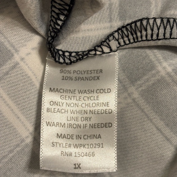 Market & Spruce Black and White Plaid Button Down Shirt - Picture 3 of 8